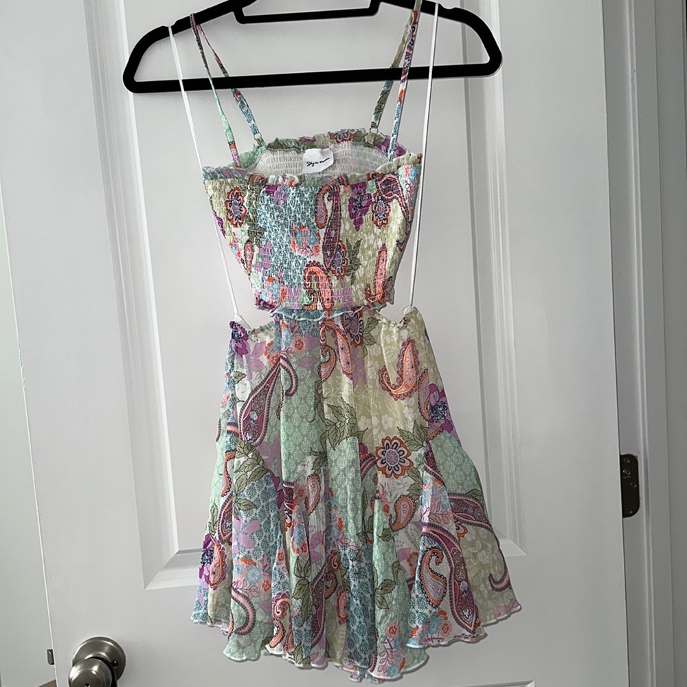 These Three Boutique paisley cut out mini dress - Picture 6 of 7